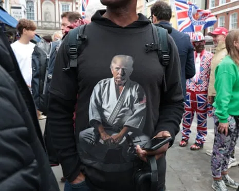 Superfans Assemble in Windsor to Enliven the President’s Spectacle of Nothing
